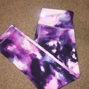 Lululemon Athletica 3/4 leggings - size 4